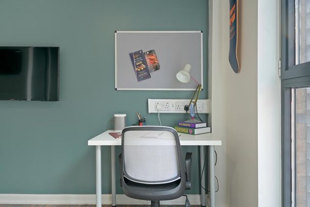 Studio to rent - Photo 1