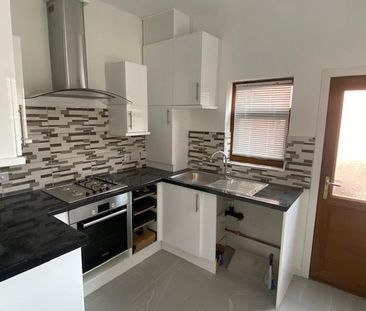 4 bedroom house to rent - Photo 2
