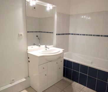 Location Appartement 2 pièces 42m² - Photo 4