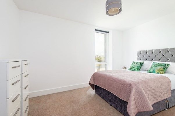 1 Bedroom Apartment - Photo 1