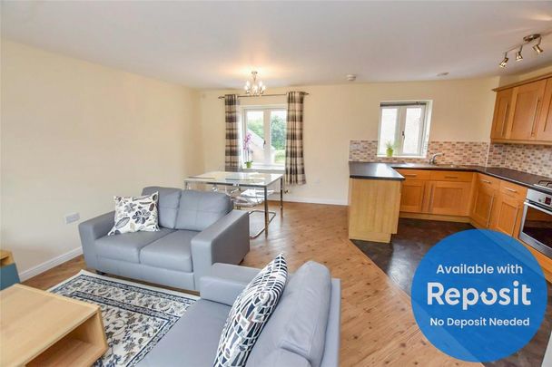 2 bedroom flat to rent - Photo 1