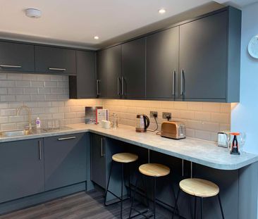 Stylish Property In East Ipswich- Lacey Street Room 5 - Photo 3