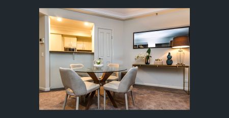 River Front Luxury - Photo 3