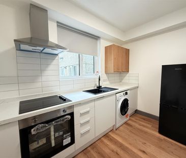 Flat B, 49 Holyhead Road - Photo 4