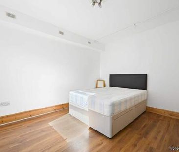 3 bedroom property to rent in London - Photo 4