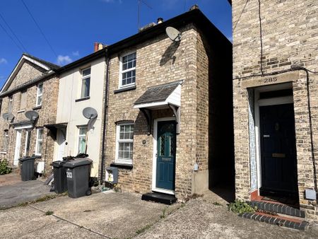 2 bedroom terraced house to rent - Photo 4