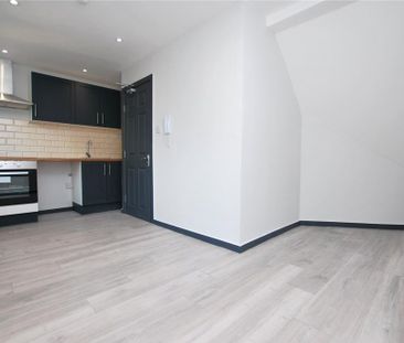 1 bedroom house of multiple occupation to rent - Photo 4
