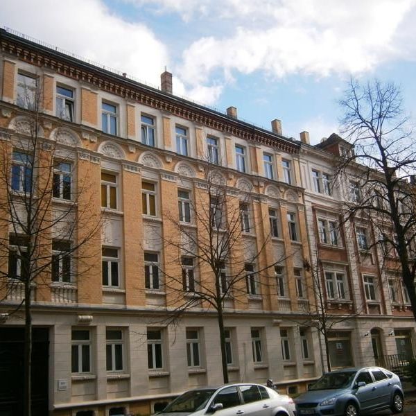 Ruhige 2-Raum Whg in Markkleeberg! Bad mit Fenster, Wanne - Photo 1