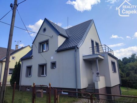 Pronájem bytu 2+1 55 m2 - Fotografie 2