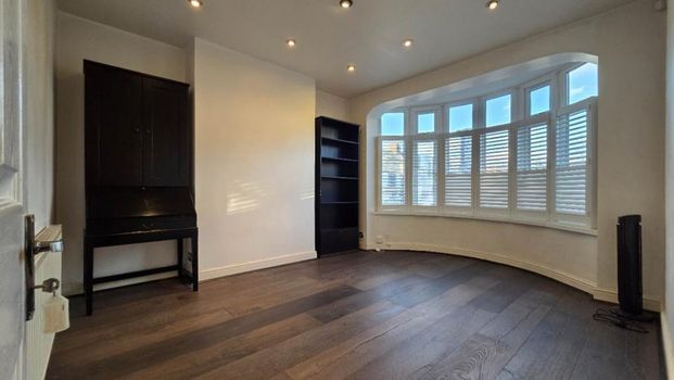 5 bedroom terraced house to rent - Photo 1