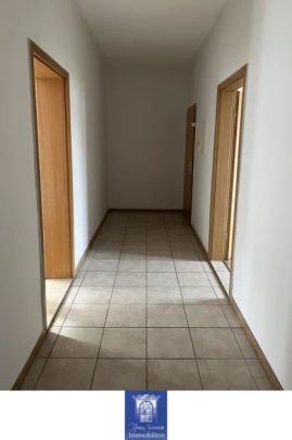 Gemütliche Wohnung mit Balkon und schönen großen Zimmern - Photo 1