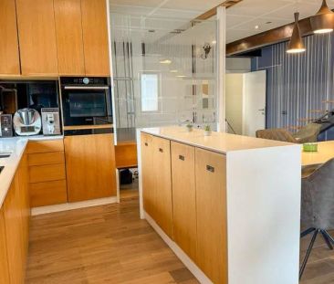 Duplex ultrafinisat 5 camere, Europa + Sala fitness privata - Fotografie 2