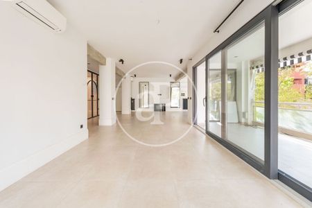 Luxury Apartment for rent in Madrid, Autonomous Region of Madrid - Photo 4