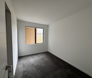 A Hidden Gem in Mairangi Bay - Photo 3