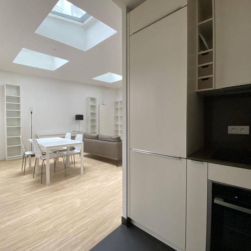 Location Appartement 2 pièces Meublé 56m² PARIS 10ème - Photo 1