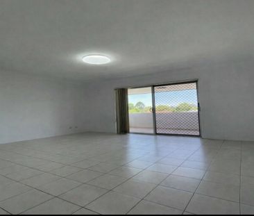 FANTASTIC LOCATION!! - Photo 3