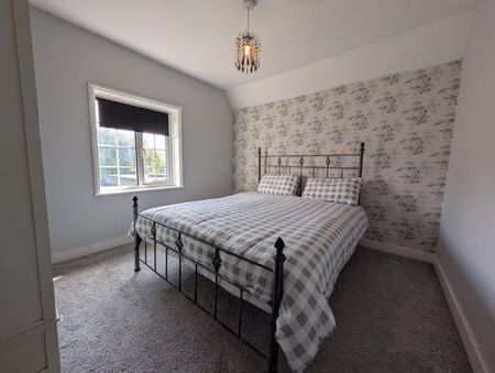 2 bedroom semi-detached house to rent - Photo 3