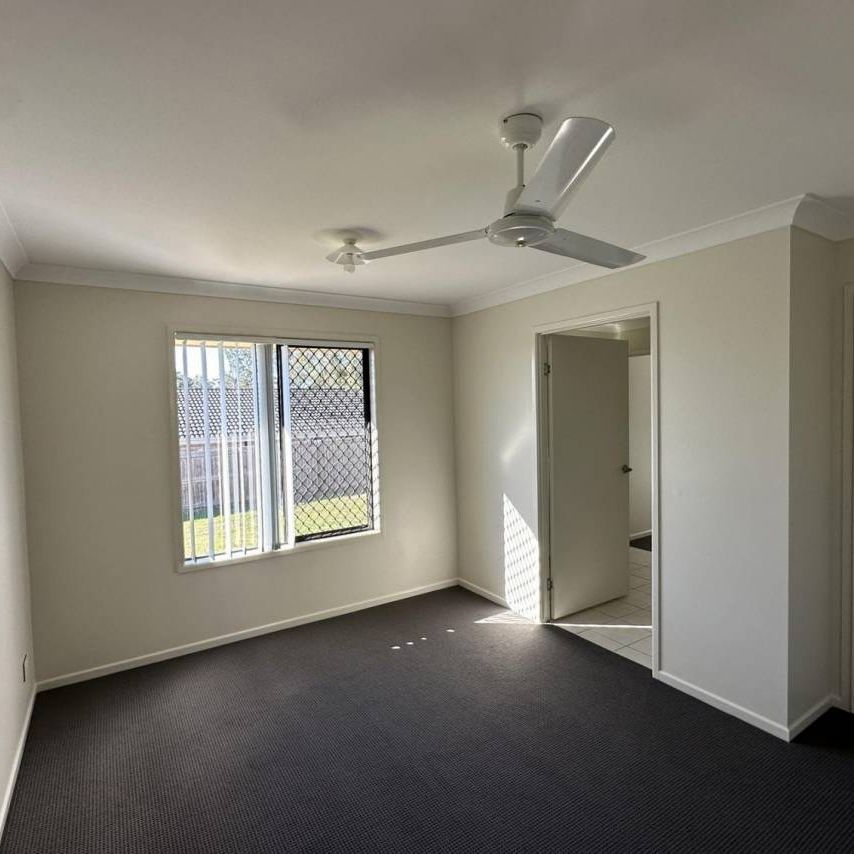 6 bedroom Large Family Home In Gatton - Photo 1