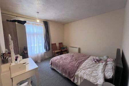 Birchwood Street - Photo 5