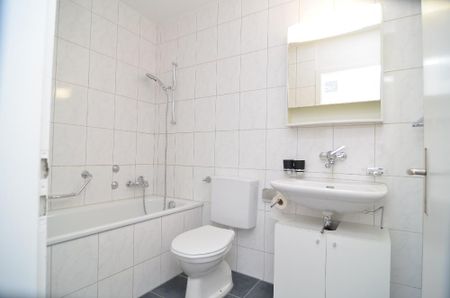 Zentrale Wohnung mit schöner Aussicht - Photo 3