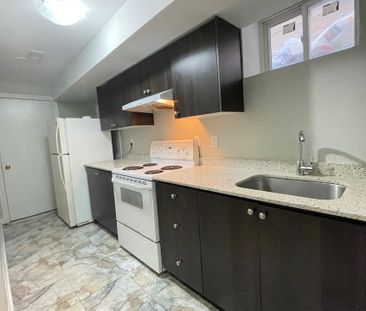 For Lease - 7372 Saint Barbara Boulevard Unit# BASEMENT, Mississaug... - Photo 2