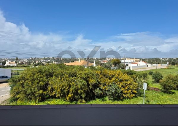 Apartamento T1 com Varanda e Vista Mar
