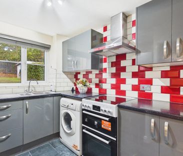 2 bedroom apartment to rent - Photo 4