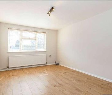 Closemead Close, Northwood, HA6 - Photo 6
