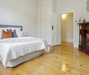 Gracefully Versatile, Unbeatable Locale - Photo 5