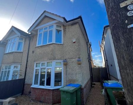 Bursledon Road, Southampton - Photo 5