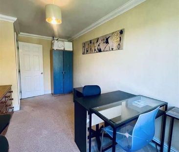 Ravenscar Road, Surbiton, KT6 - Photo 6
