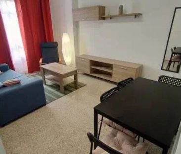 Piso en alquiler en Centro - Photo 2