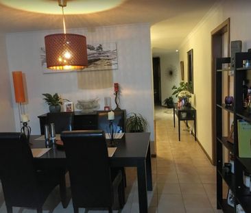 Altona Meadows - Photo 3