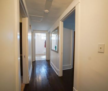 For Lease - 4046 Main Street, Niagara Falls, Ontario - Photo 2