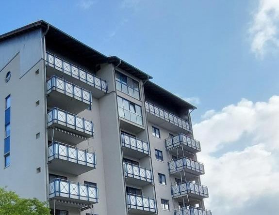 3 Raumwohnung im Erdgeschoß mit Terrasse - Photo 1