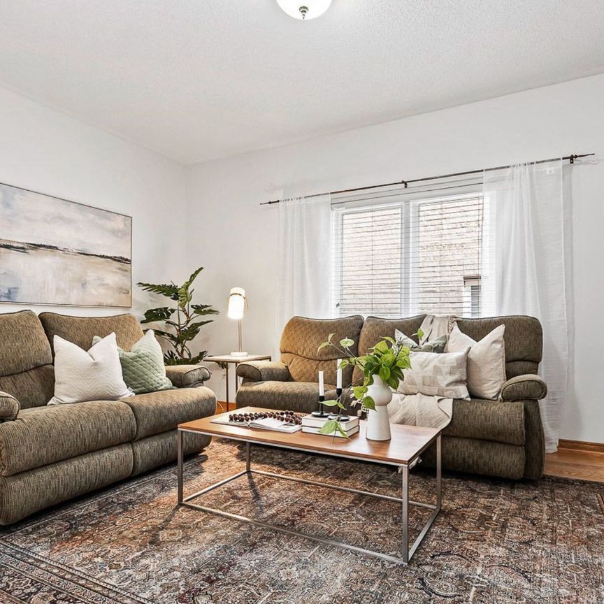 For Lease - 45 Silvervalley Drive Unit# UPPER, Caledon, Ontario - Photo 1