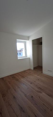 Location Appartement 3 pièces 67m² STE FOY LES LYON 69110 - Photo 2