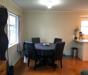 Beachlands, 3 Bedroom in Original Beachlands - Photo 3