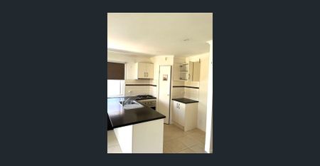 Beautifully Appointed 3-Bedroom Home in Prime Manor Lakes Location! - Photo 5