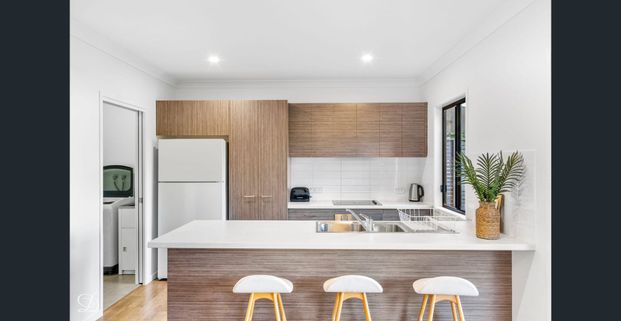 ALL BILLS INCLUDED!! - Photo 1