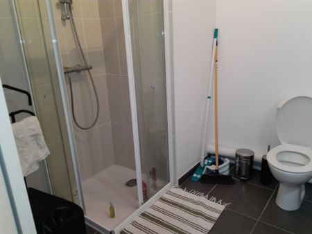 Location Appartement 1 pièce 24m² - Photo 2