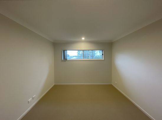 Spacious Family Home in Collingwood Park - Photo 1
