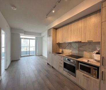 For Lease - 38 Honeycrisp Crescent Unit# 2012, Vaughan, Ontario - Photo 3