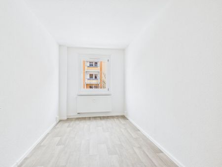 3-Raum-Wohnung mit Balkon auf dem südlichen Sonnenberg - Photo 2