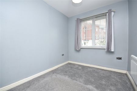 6, New Forest Way, Leeds, West Yorkshire, LS10 4GH - Photo 4