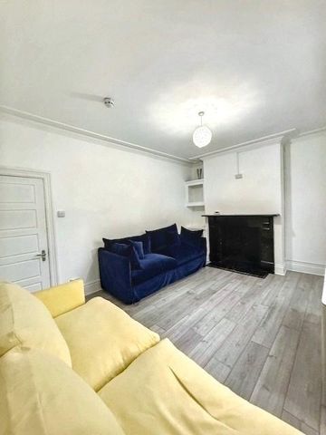 3 bedroom terraced house to rent - Photo 2