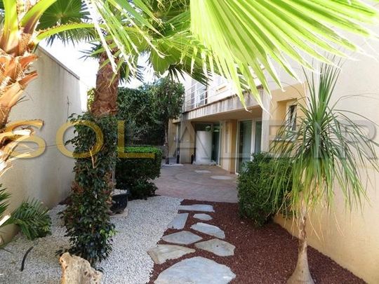 3 Bedrooms Villa in Albir Alicante (Costa Blanca) - Photo 1