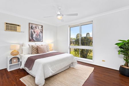 RENOVATED AND READY TO MOVE IN Three Bedroom Residence Close to All Amenities! - Photo 4