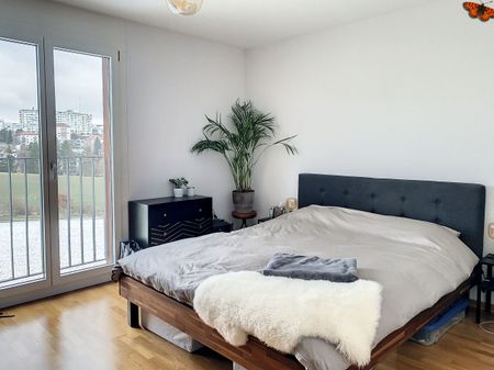 2 ½ ROOMS – Top Floor! - Foto 4