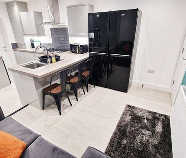 6 bedroom terraced house to rent - Photo 6